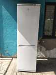 Продам холодильник Indesit