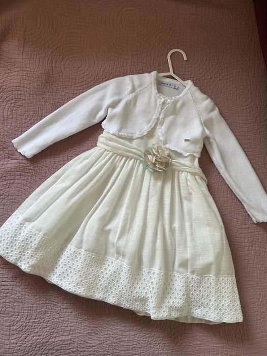 Официални роклички