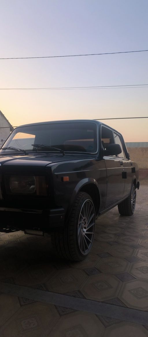 Navoiyda Lada 2107