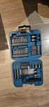 Makita set accesorii insurubare si burghie pentru metal