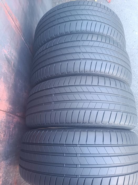 215/45/17 Bridgestone
