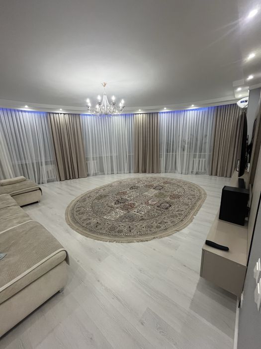 Продам 3-комнатную квартиру - 122.1м2