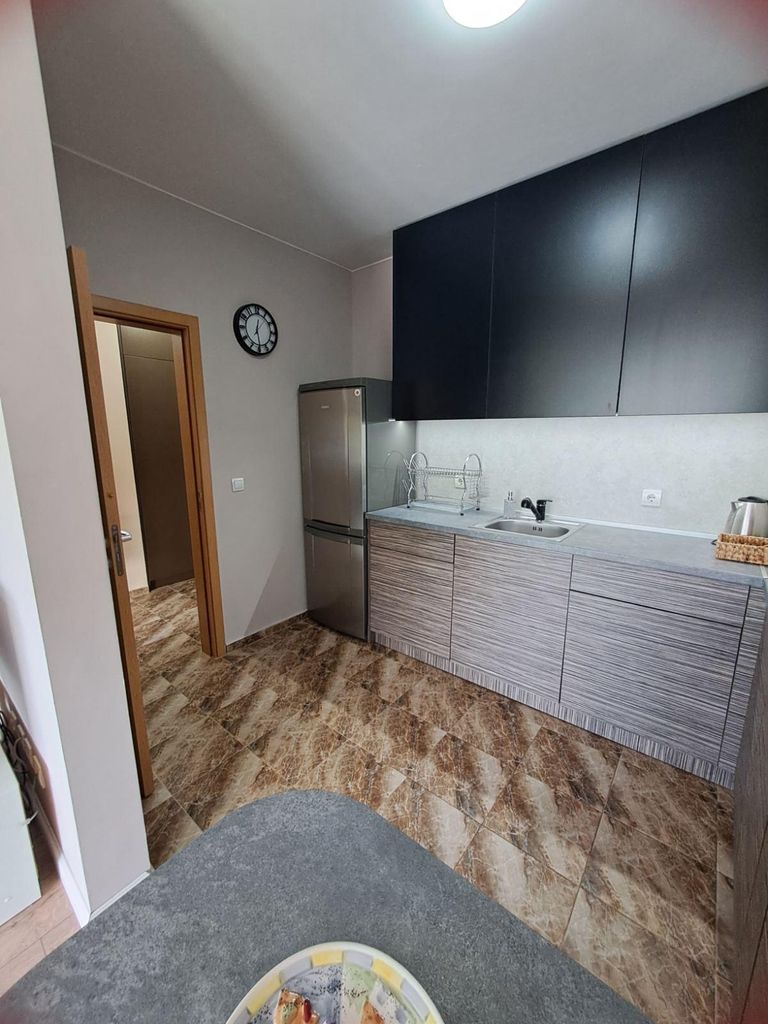 Дава се под наем Двустаен апартамент в Пловдив, Кършияка - 75 кв.м за 425 € - Снимка #4