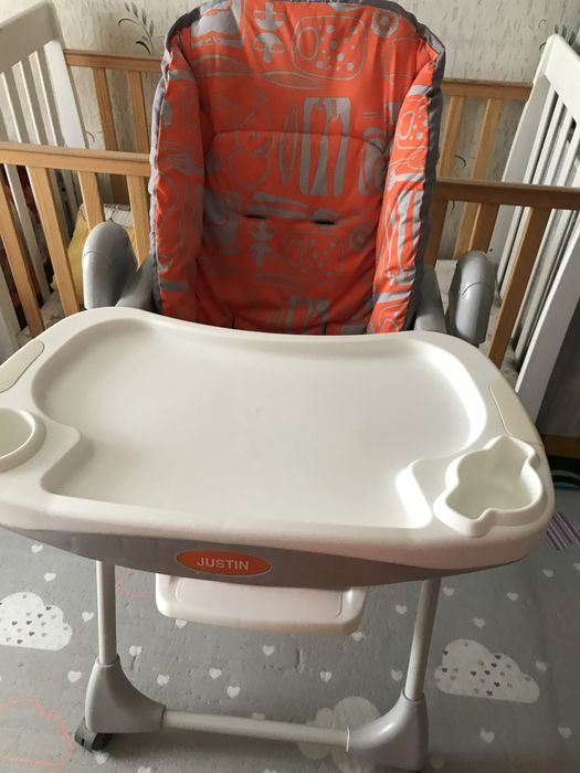 Детсикй стул для кормления Justin. Италия.