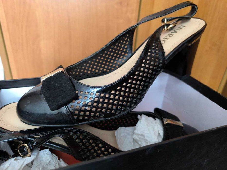 Босоножки женские