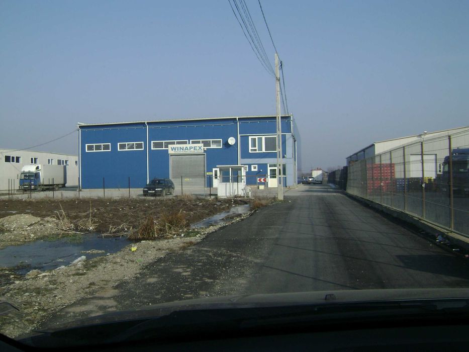 INCHIRIERE SPATIU depozit si birouri DN 65 zona Auchan Bradu 930mp H7m