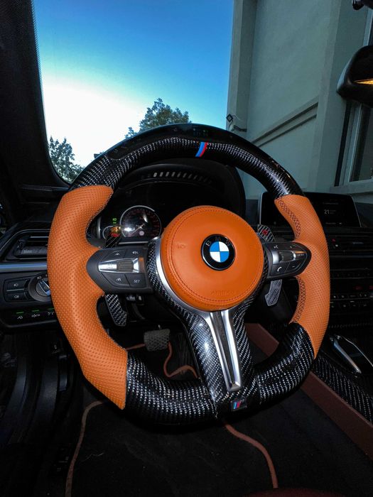 Volan BMW M CARBON / LED / Vibratii / Incalzire / DISTRONIC! SERIA F/E