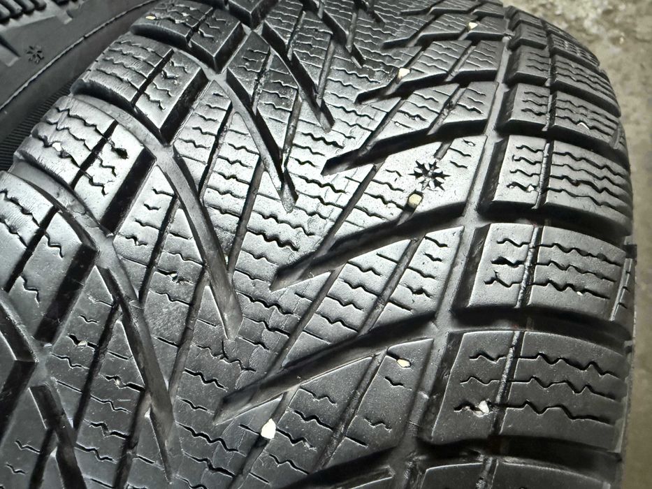 2x Anvelope iarna 195/55 R16 GoodYear Ultra Grip Performance 3