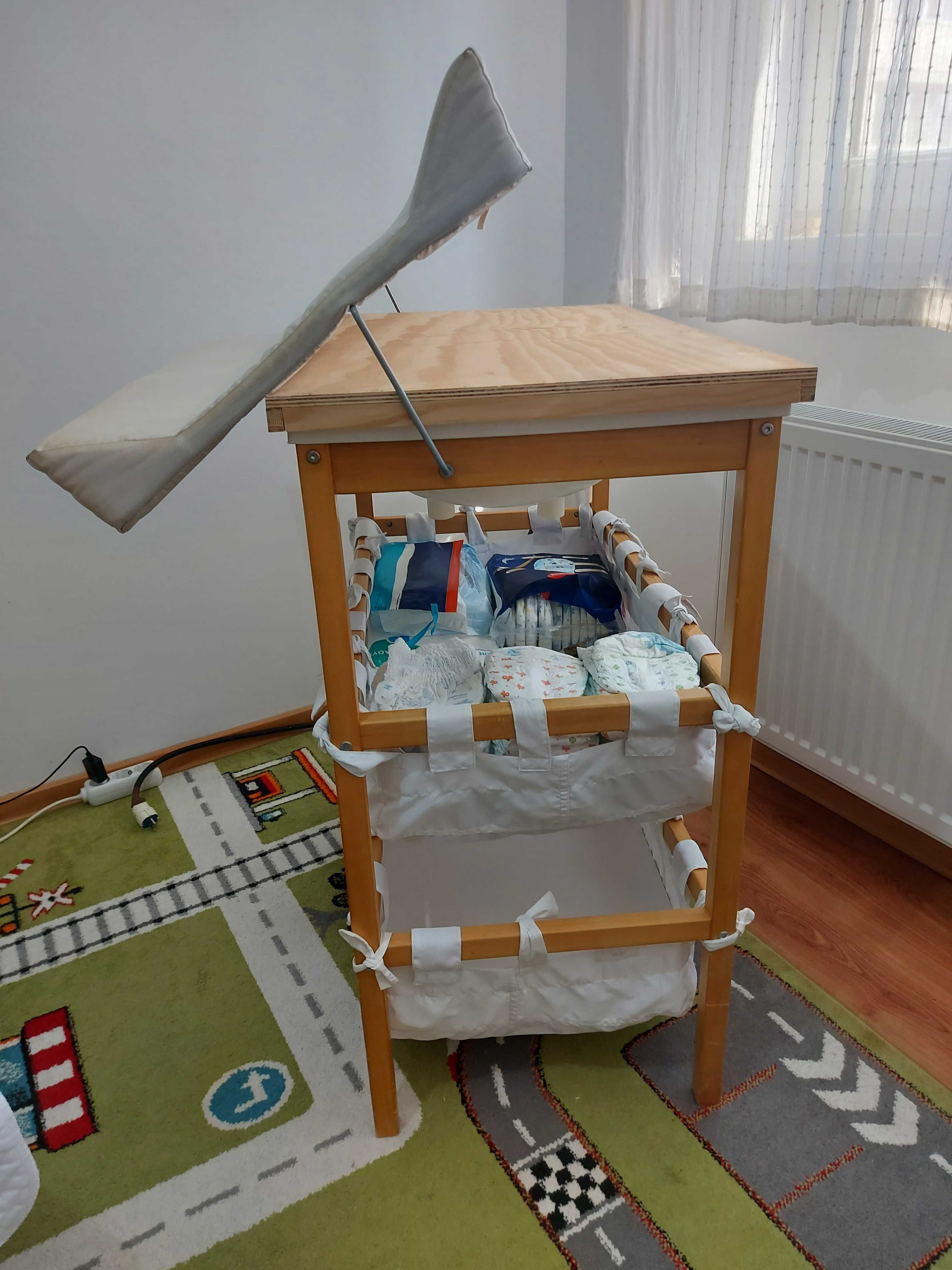 Masa de infasat, cu cadita