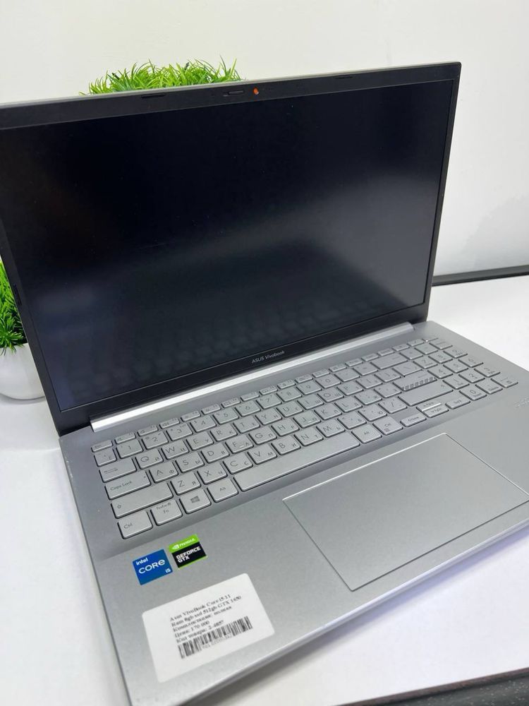 Asus VivoBook Core i5-11