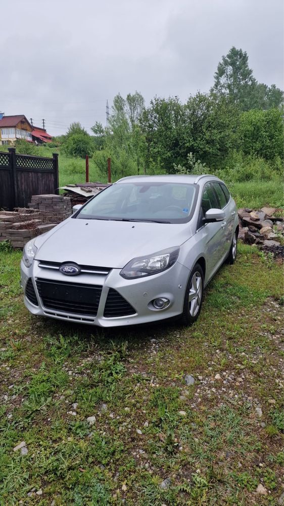 Ford focus Champion edition, 1.0 125, ocazie( avariat / defect ),