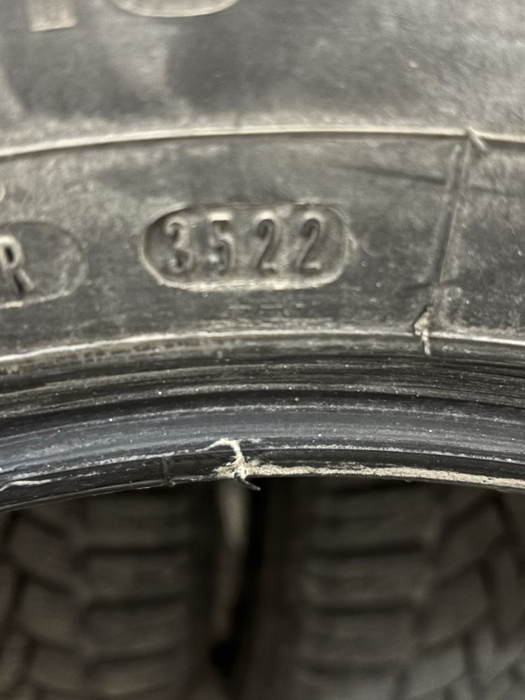 Гуми зимни 195/65/15 Dunlop 2022г.цената е за 1 брой !