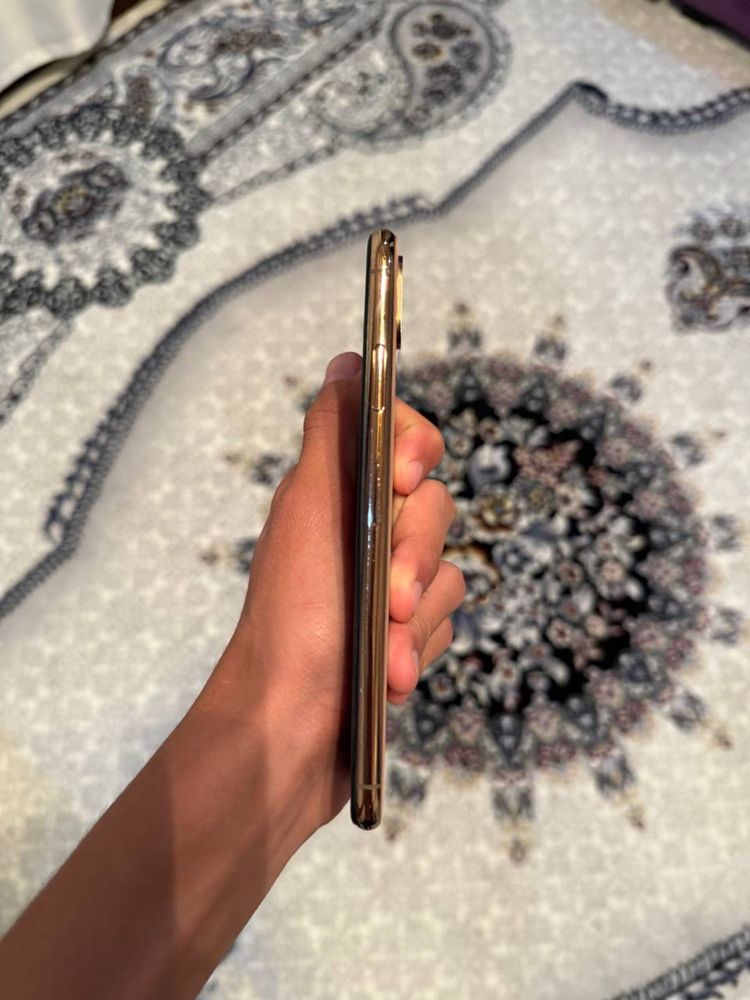 iphone Xsmax sotiladi