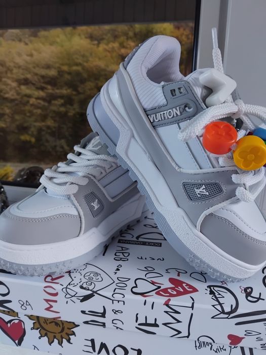 Adidasi fete Louis Vuitton