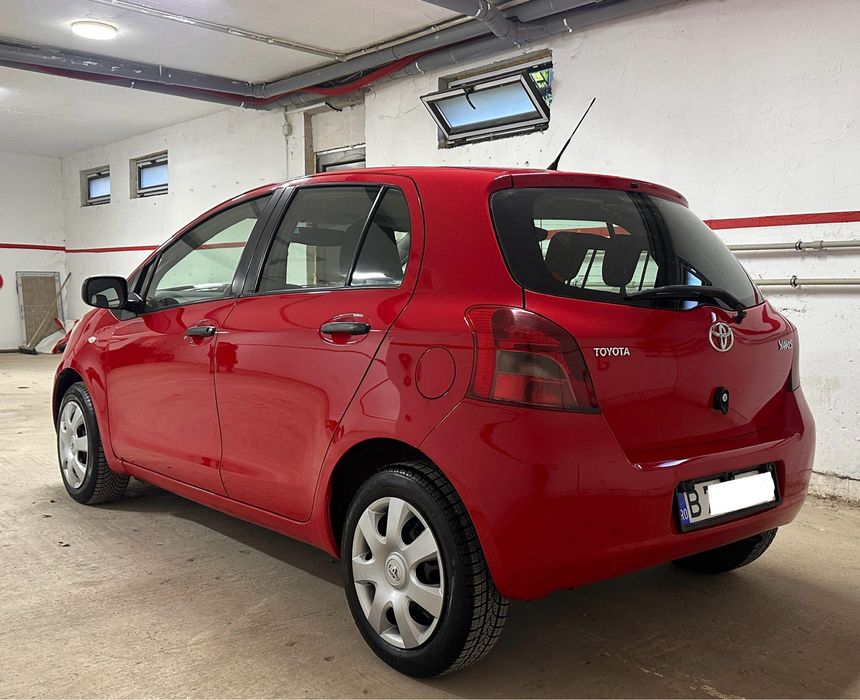 Toyota Yaris 1.0 Benzina doar 85.000KM PROPRIETAR ȚINUTA IN GARAJ