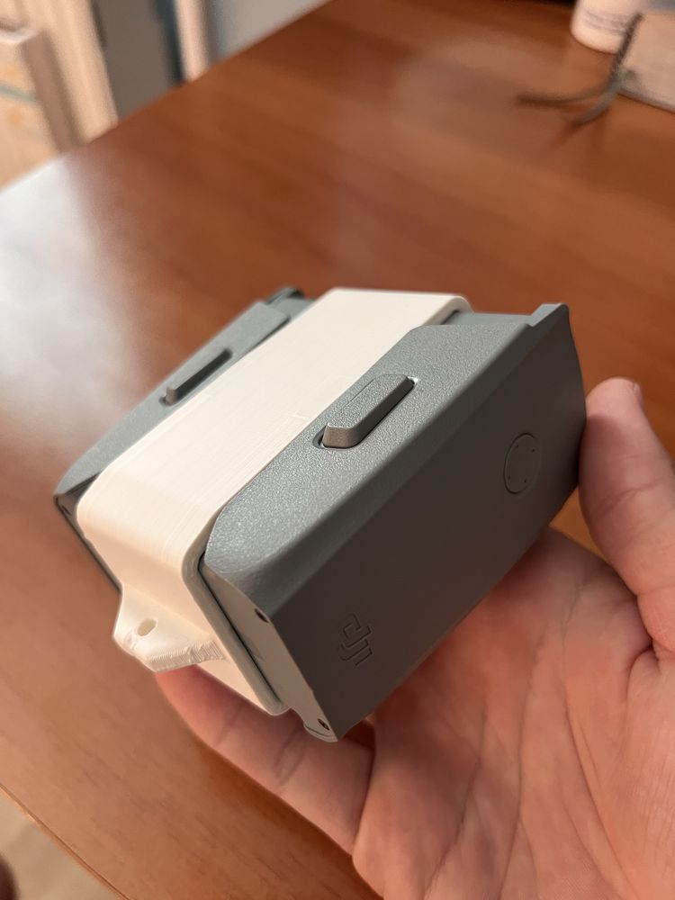 Suport printat 3D pt acumulatori drona dji mavic air