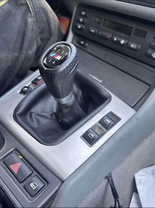 Кожена топка за скоростен лост на БМВ BMW E36 E39 E46 E90 E91 E60 E81
