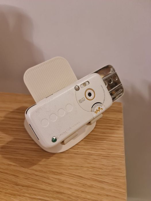 Sony Ericsson W850i alb de colectie! Necodat, stare ca nou, walkman