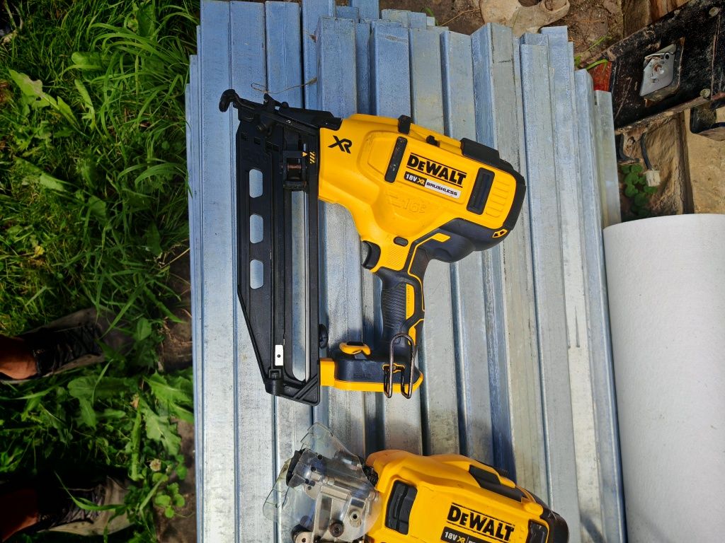 Pistol cuie dewalt