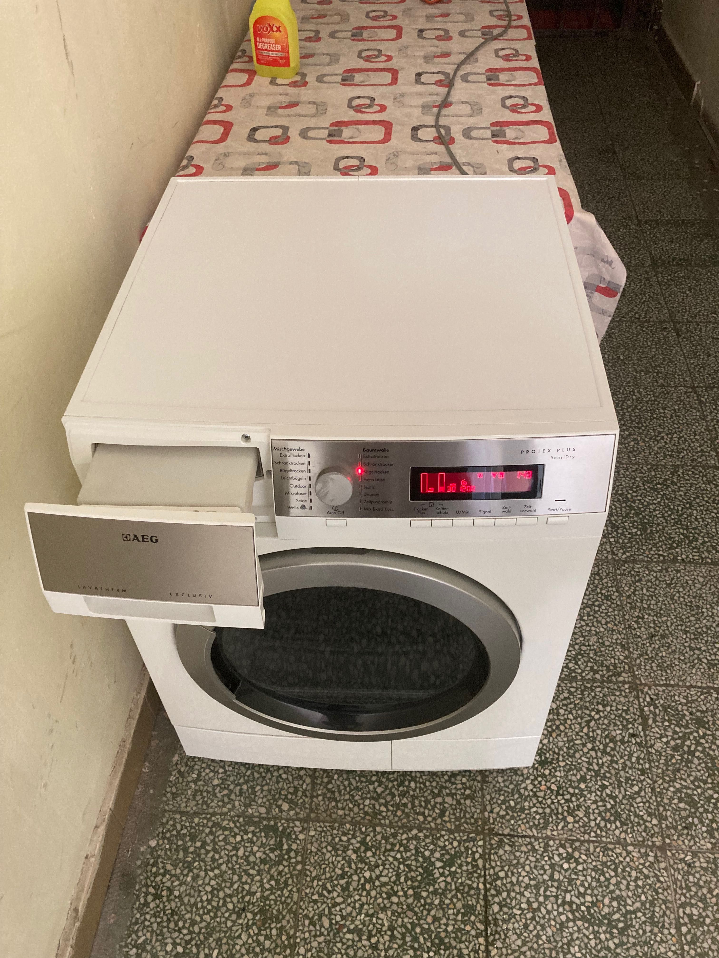 Сушилня AEG T86589IH 8кг