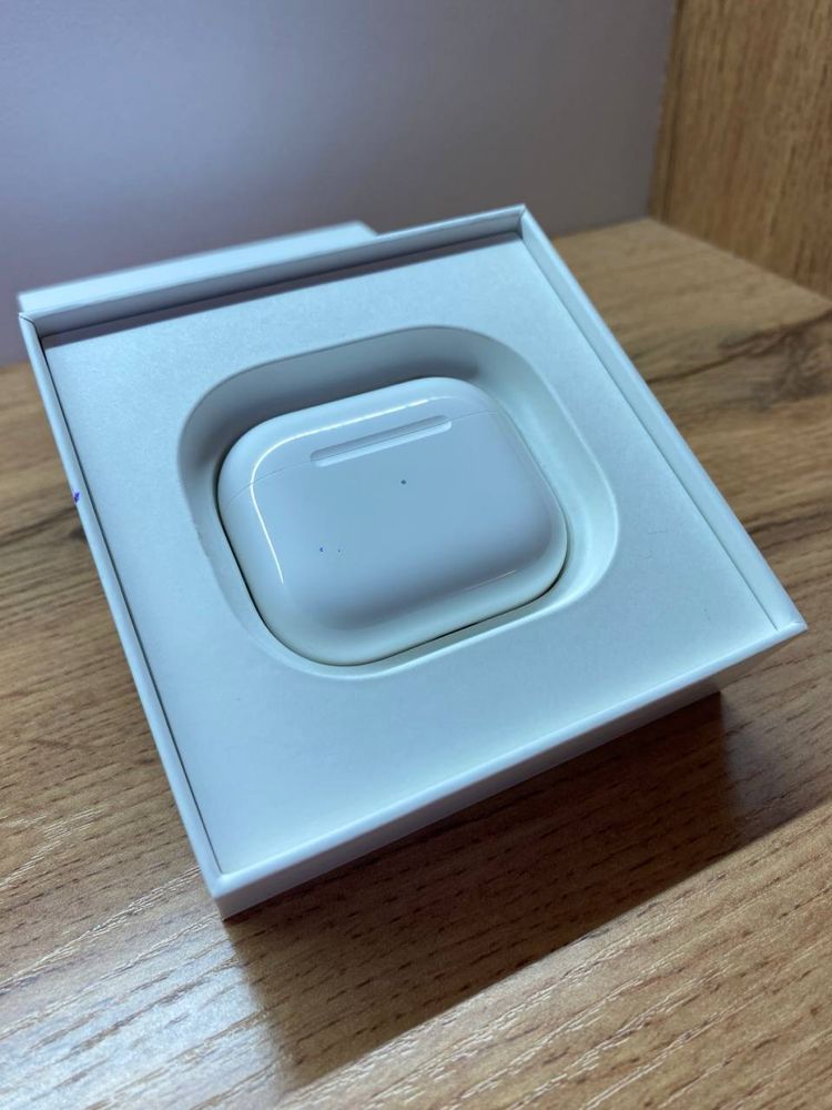 Apple AirPods3.
