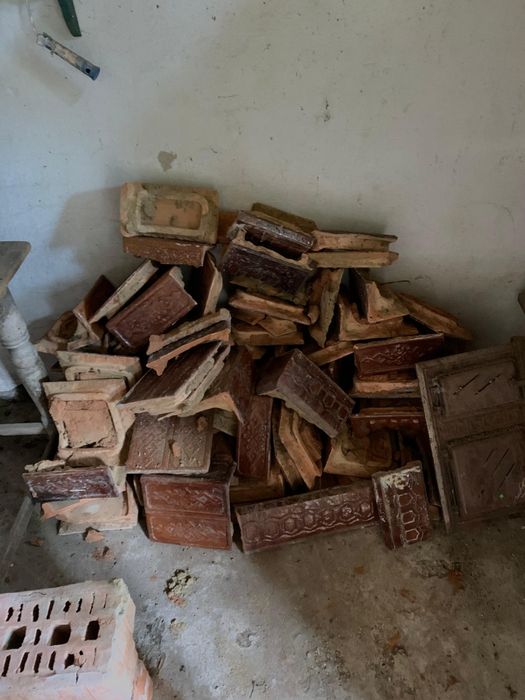 Soba pe bucati de teracota