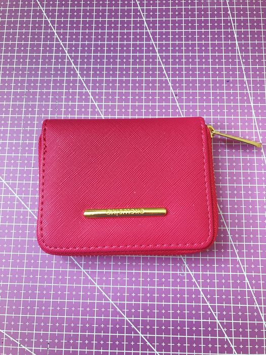 ЛОТ РАЗПРОДАЖБА на портфейли - дамски и мъжки