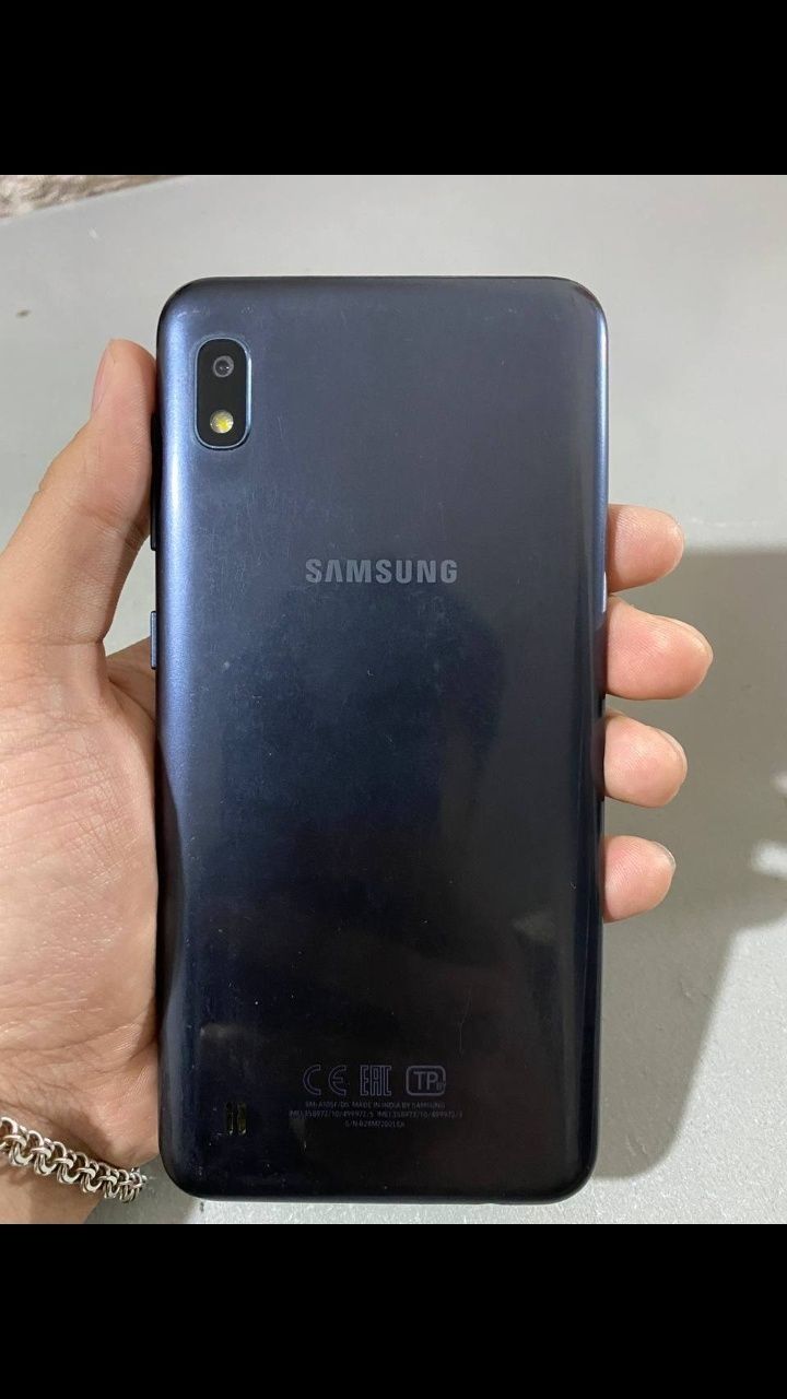 Samsung a10 sotiladi