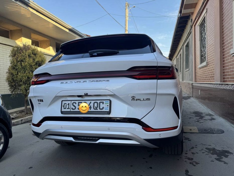 BYD Champion sotiladi