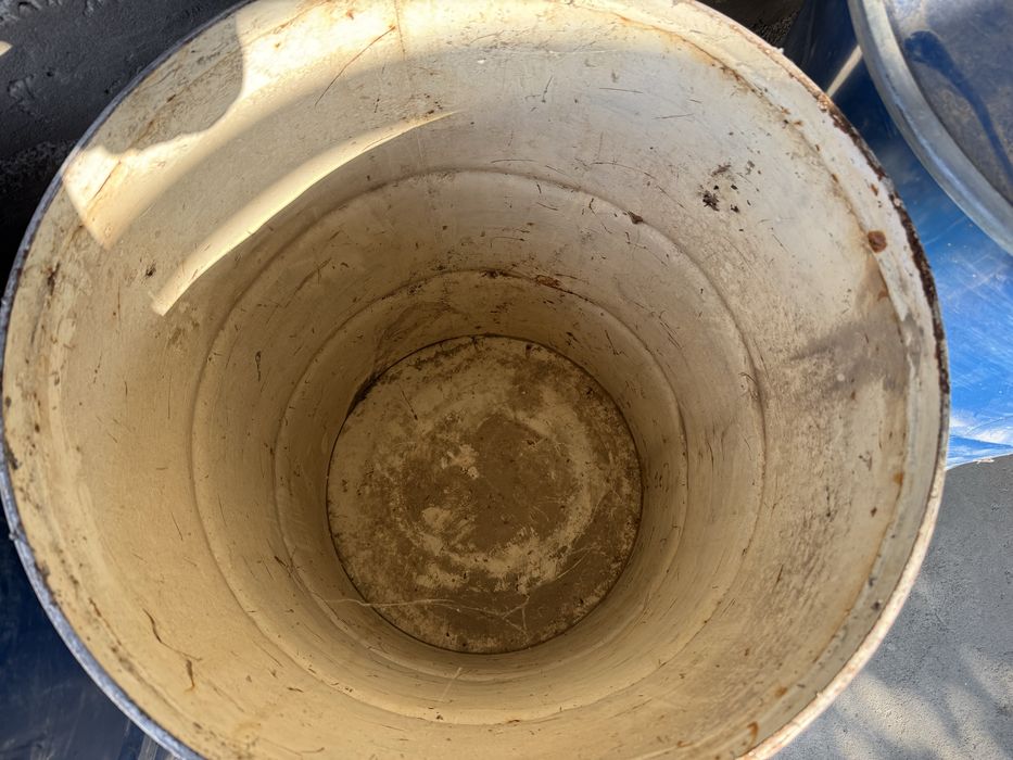 Бочки продам 200литров