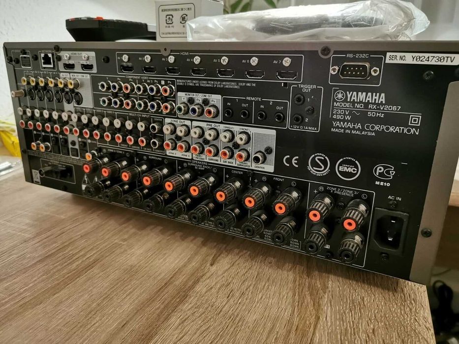 Receiver AV Yamaha RX-V2067