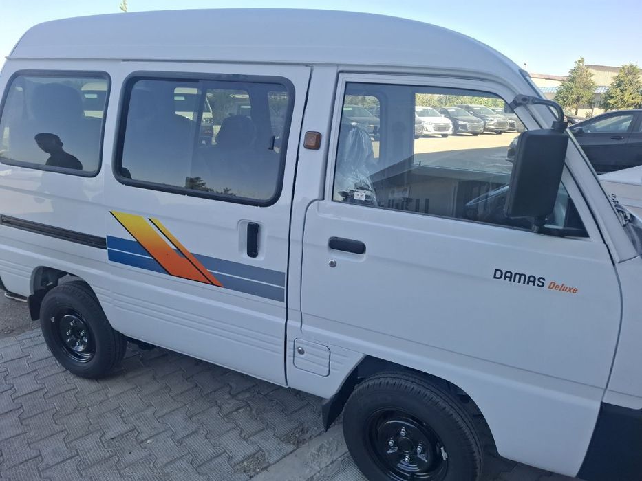 Damas srochni sotiladi