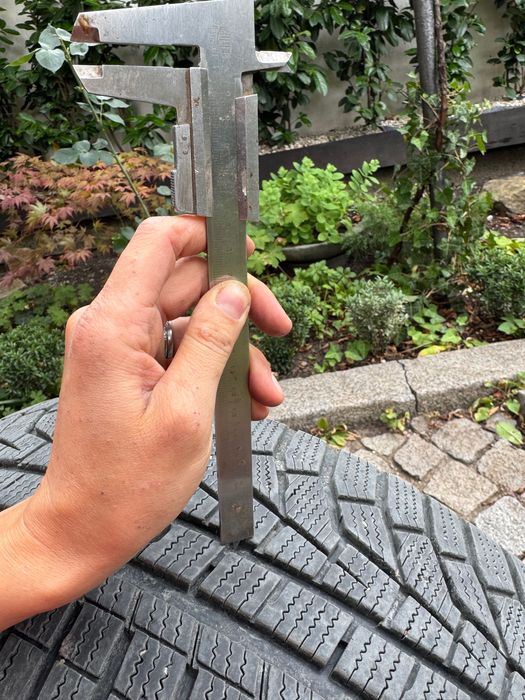 2 комплекта автомобилни гуми без джанти -Michelin и Hankook