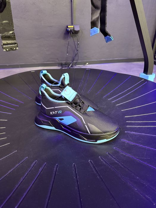 2x Platforma realitate virtuala - KatWalk C2 Plus/Nexus/Pantofi 43EU