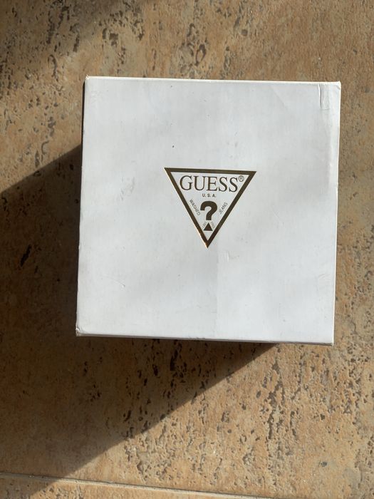 GUESS дамски часовник