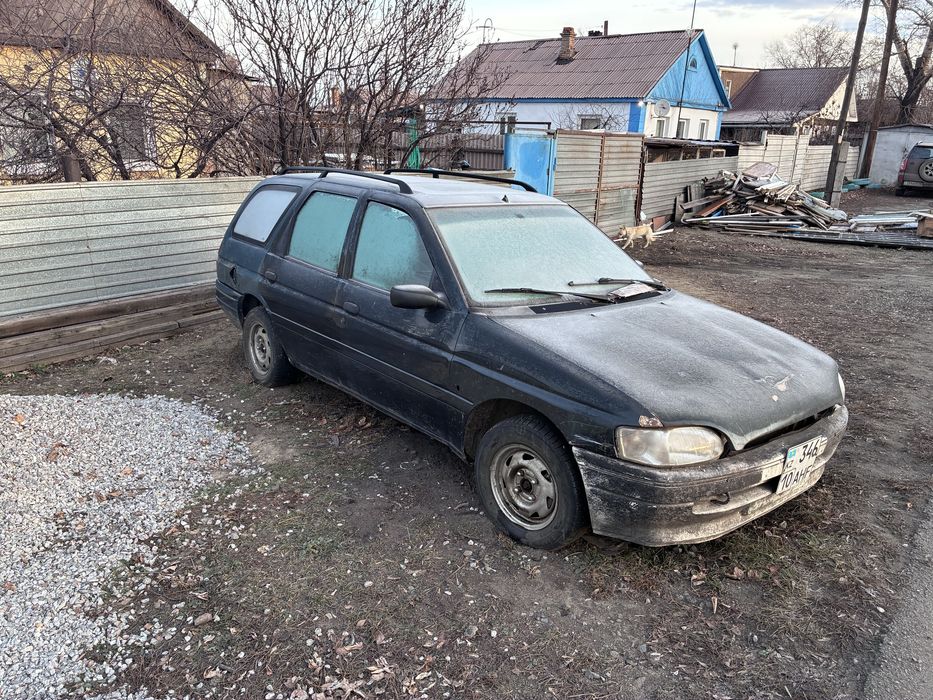 Продам форд эскорт 1995г/в