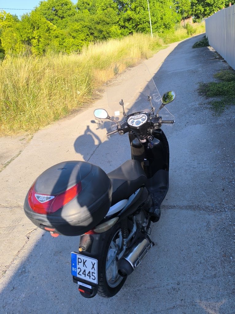 Скутер Хонда Sh 150 Регистриран