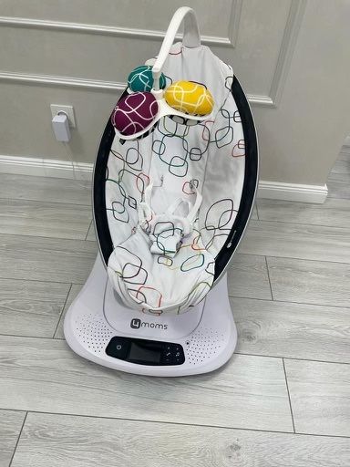 Электрокачель 4Moms MamaRoo4