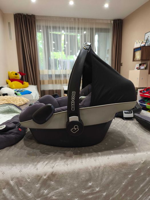 Детско столче за кола Maxi-cosi+основа със система isofix