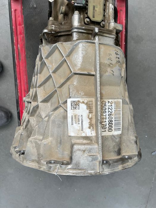 Cutie de viteze manuală , Mercedes clase E ,140.000 mii km