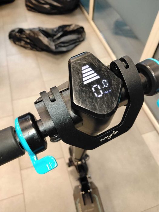 Scutter Myria BK7022BK