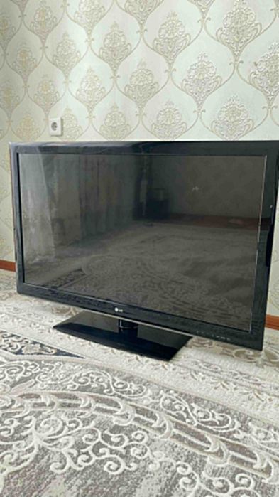 Продам телевизор LG