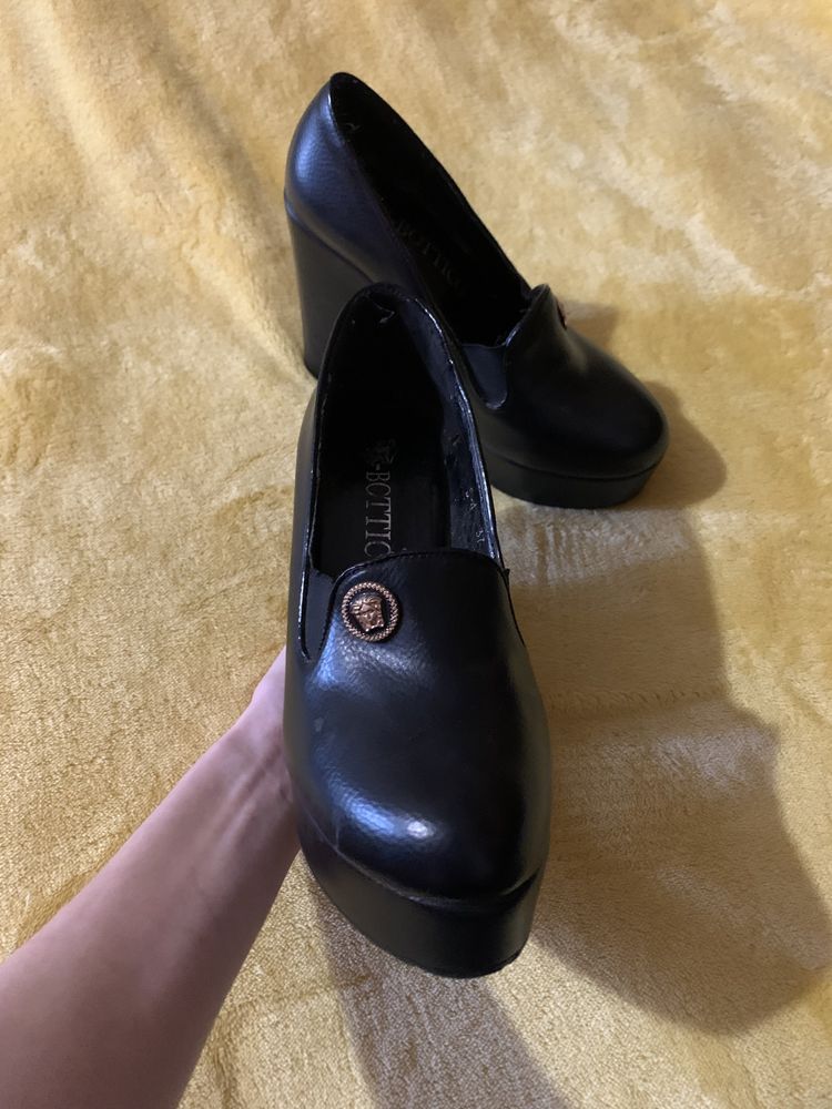 Продам обувь