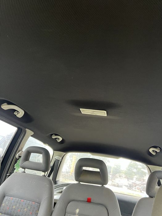Plafon negru Vw Sharan recent schimbat