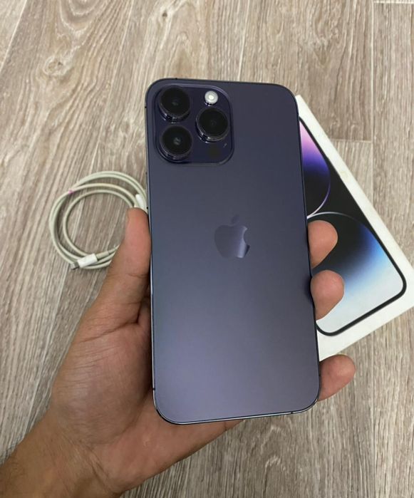 Айфон 14 про Макс в идеальном состояний!