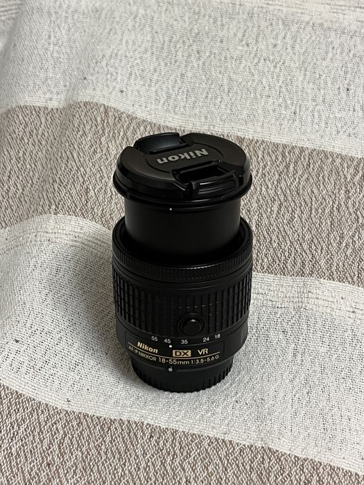 Nikon D7500 Nikon 40mm 2.8 Macro si Nikon 18-55mm