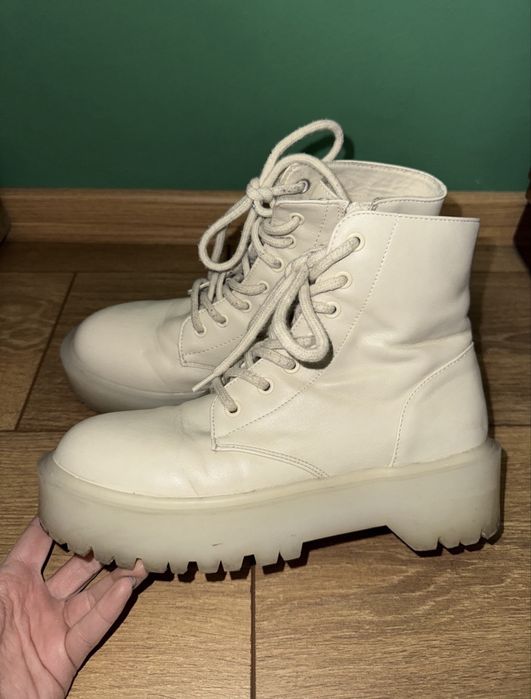 Pull and Bear боти