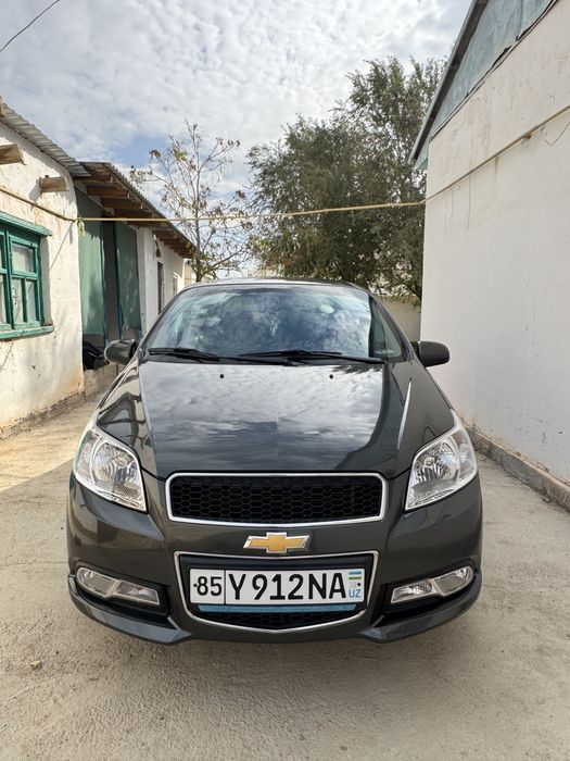 Продается Нексия 3