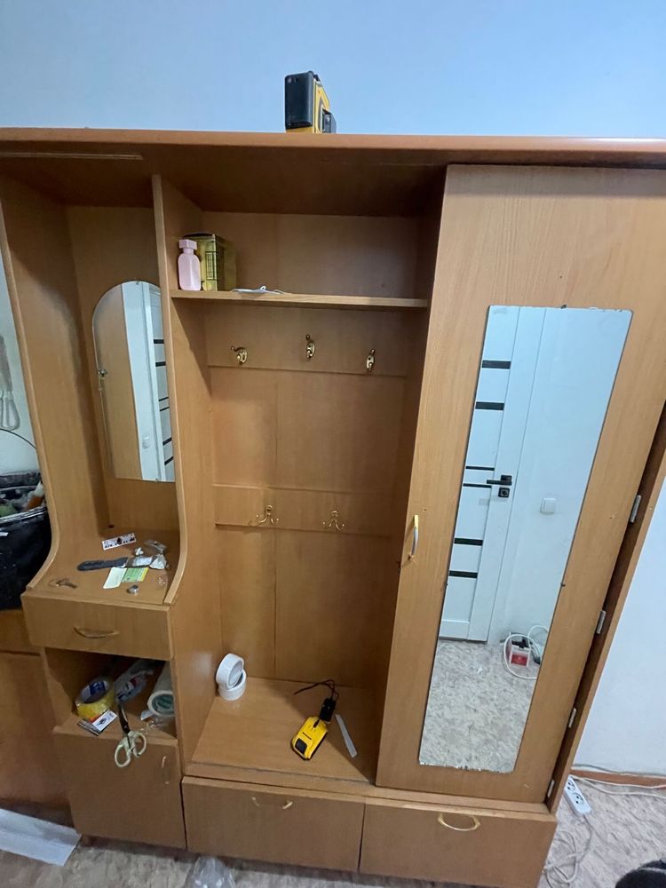 продам прихожей шкаф . г. Алматы