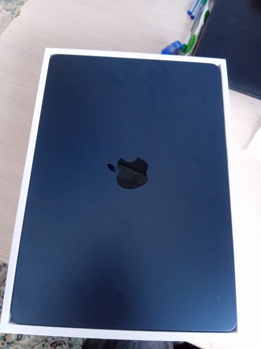 Макбук 13air 2024